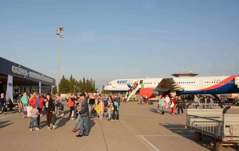 Gazipaşa Havalimanı’nı 3 ayda 106 bin 382 yolcu kullandı
