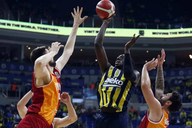 Basketbolda derbinin kazananı Fenerbahçe
