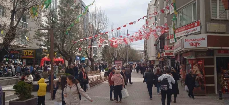 Eskişehir’de Ramazan alışverişi yoğunluğu sürüyor
