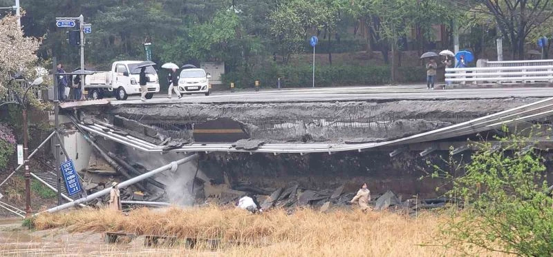 Güney Kore’de köprü çöktü: 1 ölü, 1 yaralı
