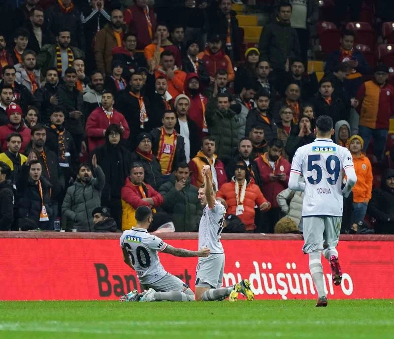 Ziraat Türkiye Kupası: Galatasaray: 0 - Medipol Başakşehir: 1 (Maç devam ediyor)
