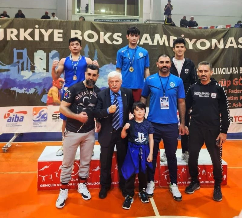 Manisalı boksör Türkiye ikincisi oldu

