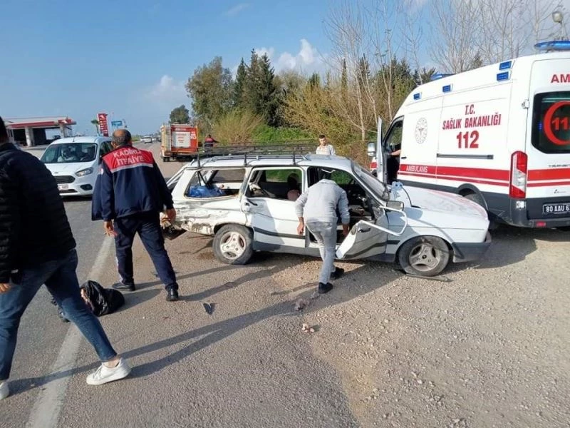 Osmaniye’de otomobiller çarpıştı: 1 ölü, 3 yaralı