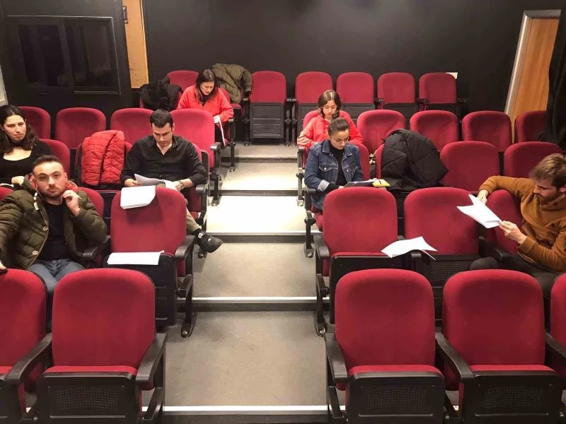 Geleceğin tiyatrocuları İzmit Belediyesi Sanat Akademisi’nde yetişiyor
