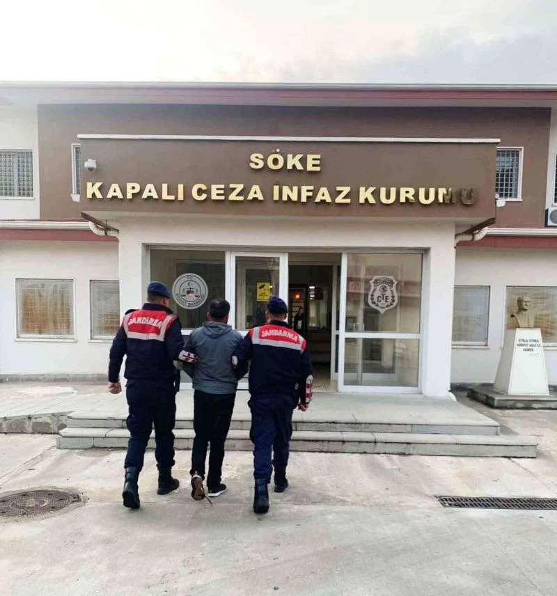 Aydın’da 4 aranan şahıs, JASAT’tan kaçamadı
