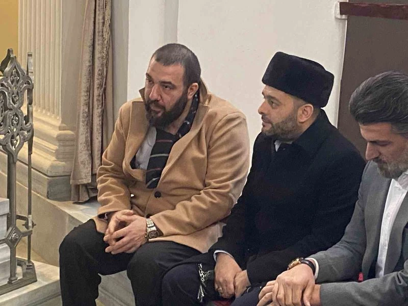 Sultan 2. Abdülhamid’in kabrinde Filistin ve depremzedeler için dua edildi
