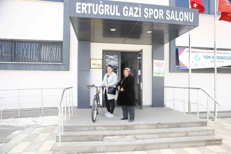 Gaziantep’te üretilen 100 bin bisikletin dağıtımı sürdürüyor
