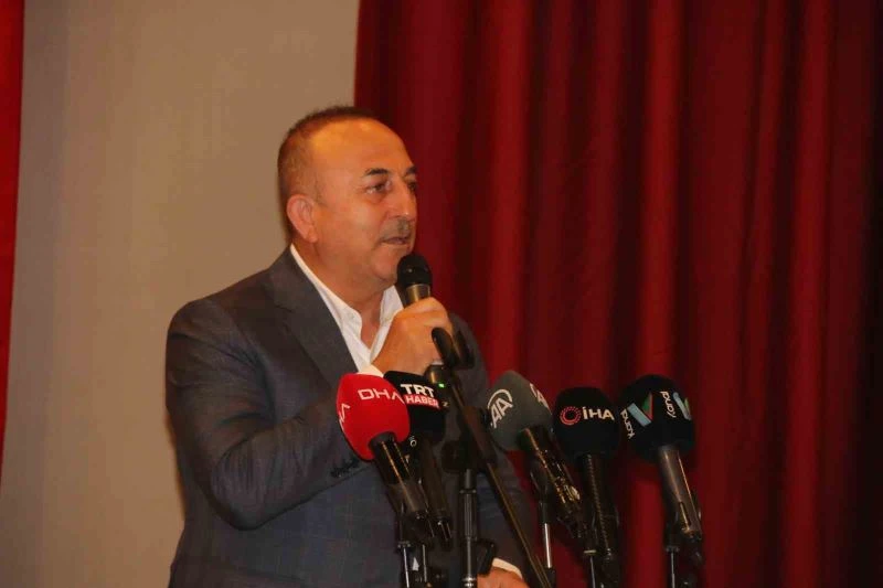 Bakan Çavuşoğlu: “Kim desteklerse desteklesin Suriye’de ve Irak’ta terör koridoru kurulmayacak”
