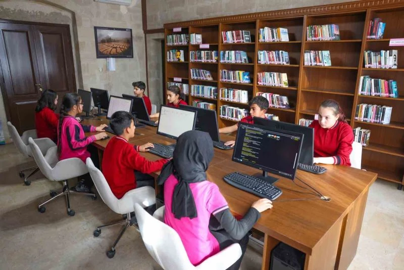 Öğrencilerden Paşa Konağı Halk Kütüphanesi’ne yoğun ilgi
