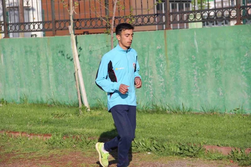 Bingöllü atlet Abdulmecit Açan, Balkan Dağ Şampiyonası’nda
