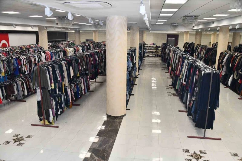 Depremzedelerin yararlandığı Yenişehir Belediyesi giysi evi yeniden açılıyor
