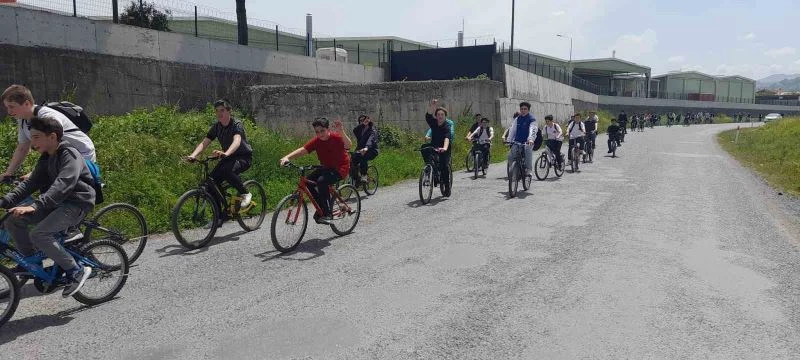 Alaplı’da ’Gençlik Haftası’nda bisiklet turu yapıldı
