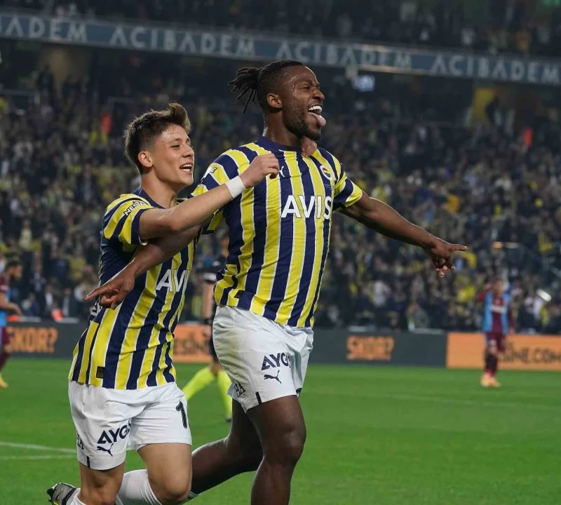 Spor Toto Süper Lig: Fenerbahçe: 1 - Trabzonspor: 0 (Maç devam ediyor)
