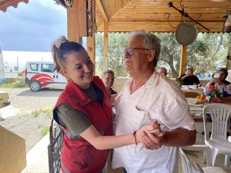 Bugünün gençlerinden dünün gençlerine sazlı sözlü eğlence
