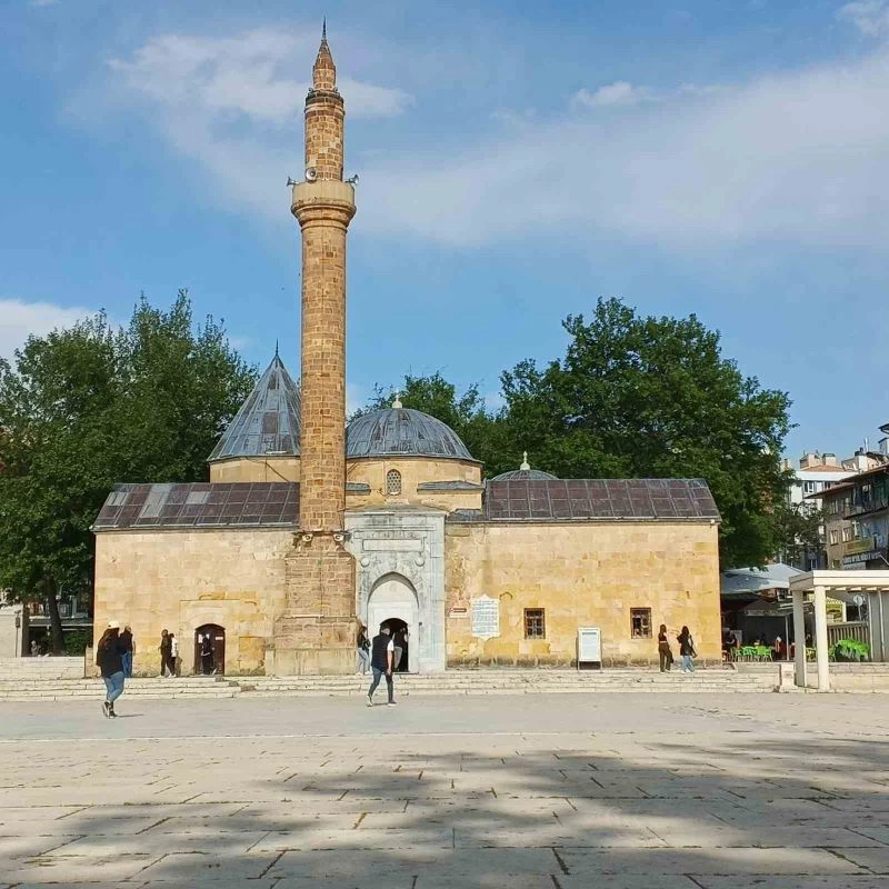 Cumhuriyet tarihinin ilk külliye projesi, Kırşehir’de yeni yaşam alanı oluşturdu
