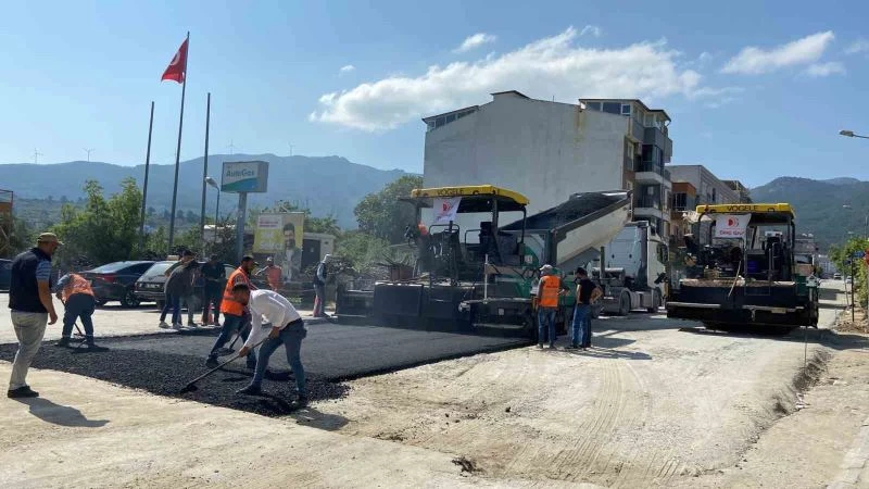 Davutlar, sıcak asfalta kavuştu
