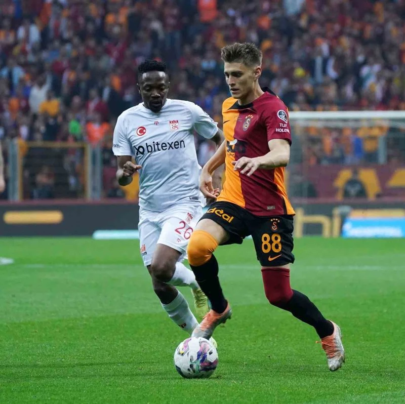 Spor Toto Süper Lig: Galatasaray: 2 - Sivasspor: 0 (Maç sonucu)
