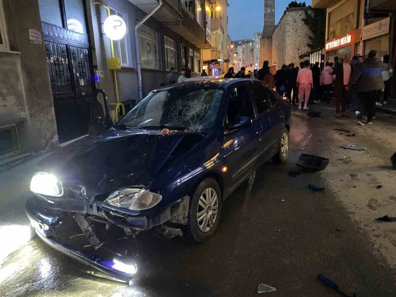 Sinop’ta alkollü sürücü motosiklete çarptı: 1 ağır yaralı
