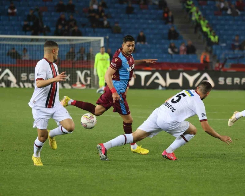 Spor Toto Süper Lig: Trabzonspor: 4 - Fatih Karagümrük: 1 (Maç sonucu)
