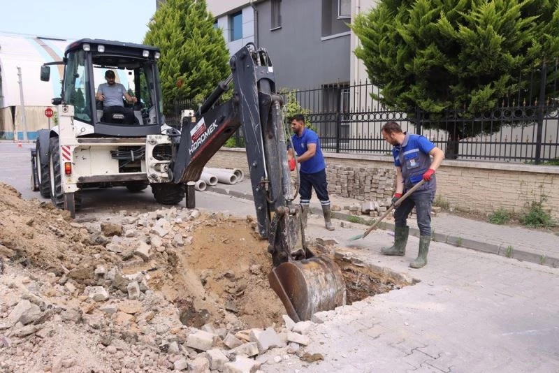 Yalova Belediyesi yeni kanalizasyon hatları yapıyor
