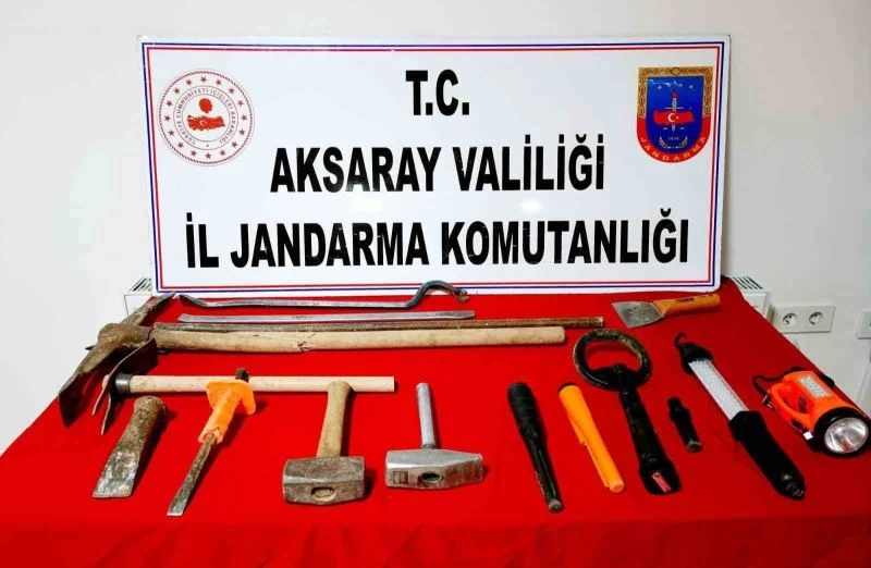 Aksaray’da definecilere jandarma baskını: 3 gözaltı
