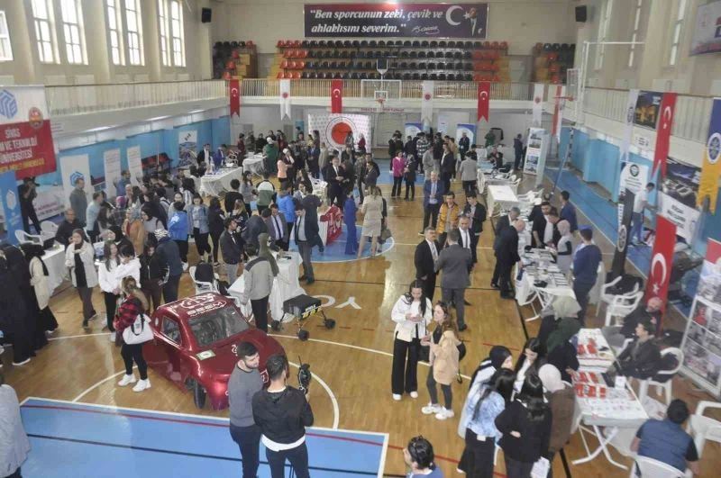 Yozgat’ta 16 üniversite görücüye çıktı
