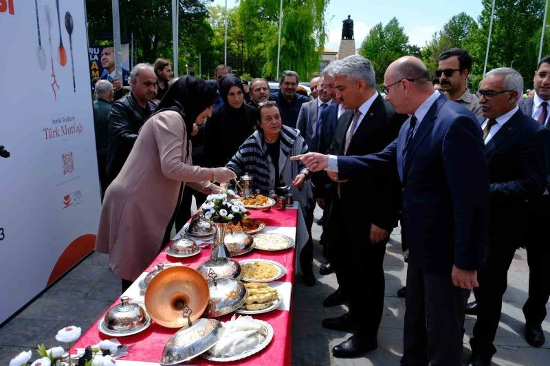 Erzincan’ın kadim mutfak lezzetleri tanıtıldı
