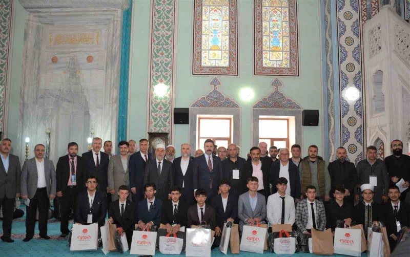 Eskişehir’de “Genç Hatipler Hutbe Okuma Bölge Yarışması” gerçekleştirildi
