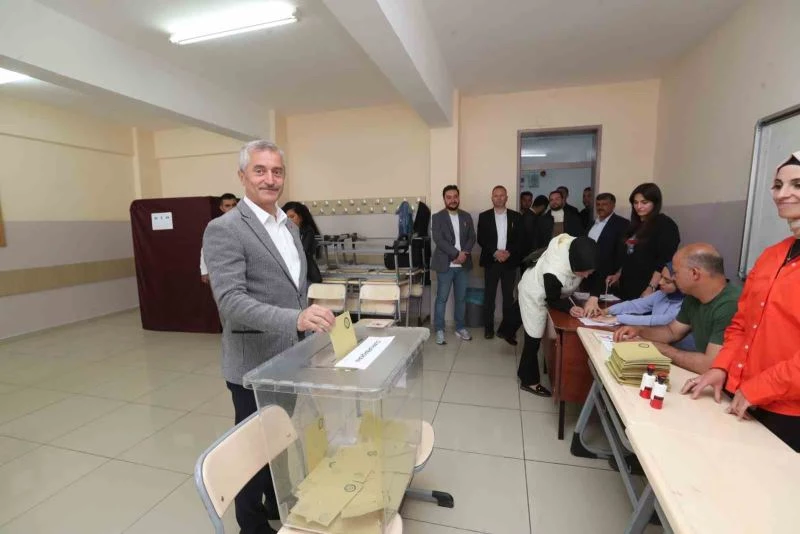 Başkan Tahmazoğlu oyunu kullandı
