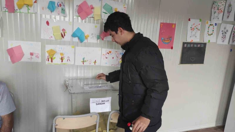 Malatya’da Cumhurbaşkanlığı için oy kullanma işlemi sürüyor
