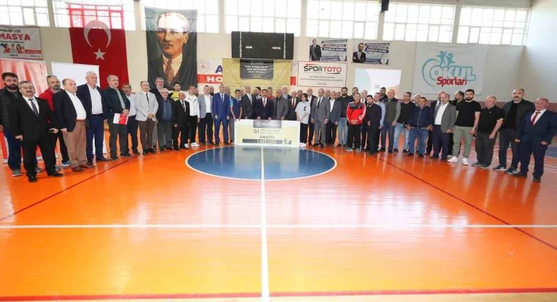 Bakanlıktan Amasya’daki 61 amatör kulübe 1 milyon 425 bin TL destek
