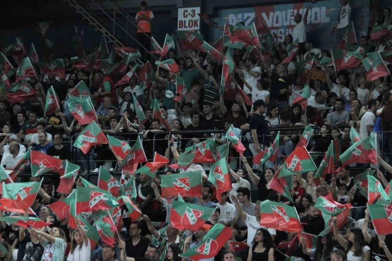 Pınar Karşıyaka’ya Bursaspor maçının faturası ağır oldu
