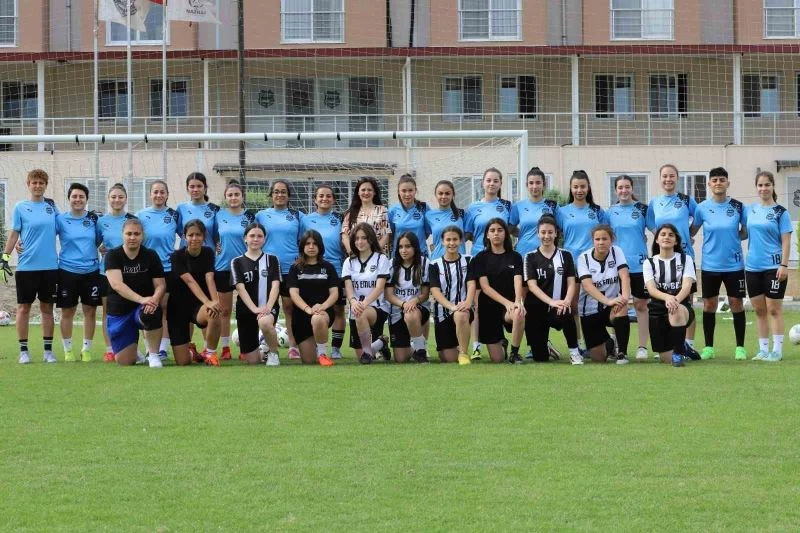 Nazilli Belediyespor Kadın Futbol Takımı, play-off’lara hazırlanıyor
