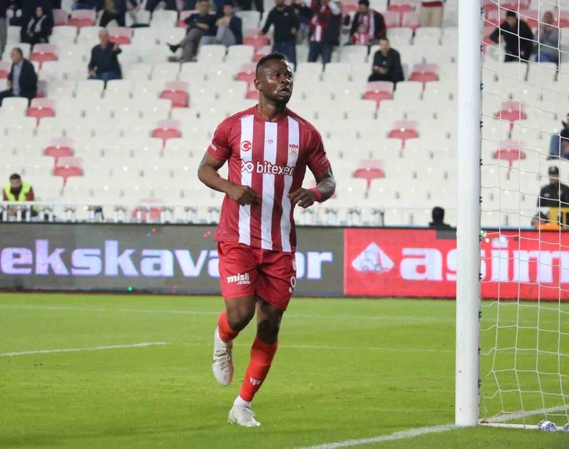 Sivasspor’da Leke James gol sayısını 4’e çıkardı

