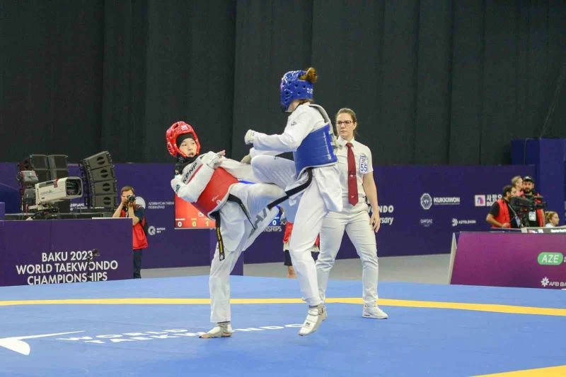 Merve Dinçel, Dünya Tekvando Şampiyonası’nda yarı finale yükseldi
