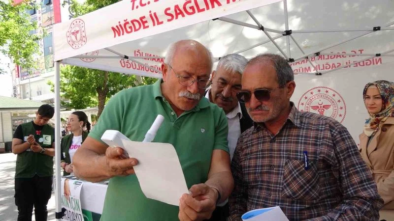 Niğde vatandaşlar sigarasız sağlığa özendiriliyor
