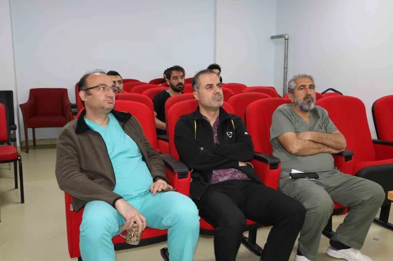 Diyarbakır’da sağlıkçıların eğitimi hastanede de devam ediyor
