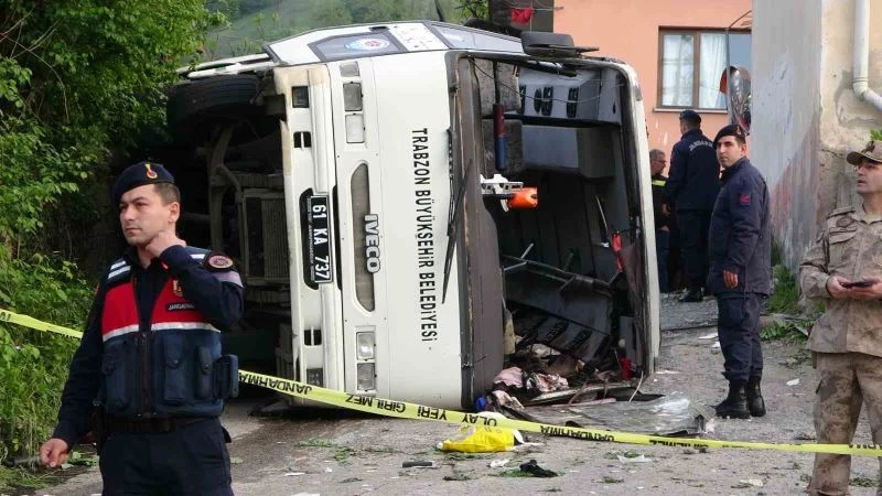 Trabzon’da belediye otobüsü kaza yaptı: 4 ölü, 21 yaralı
