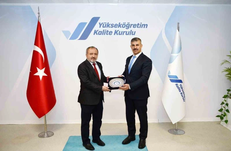 Rektör Çiftçi, YÖKAK Başkan Vekili Mustafa Çufalı ile ÇAKÜ’nün kalite süreçlerindeki performansını değerlendirdi
