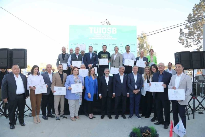 TÜİOSB’de yatırımcılara arsa tahsis belgeleri verildi

