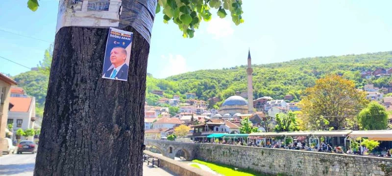 Kosova’da Erdoğan’a destek afişleri asıldı
