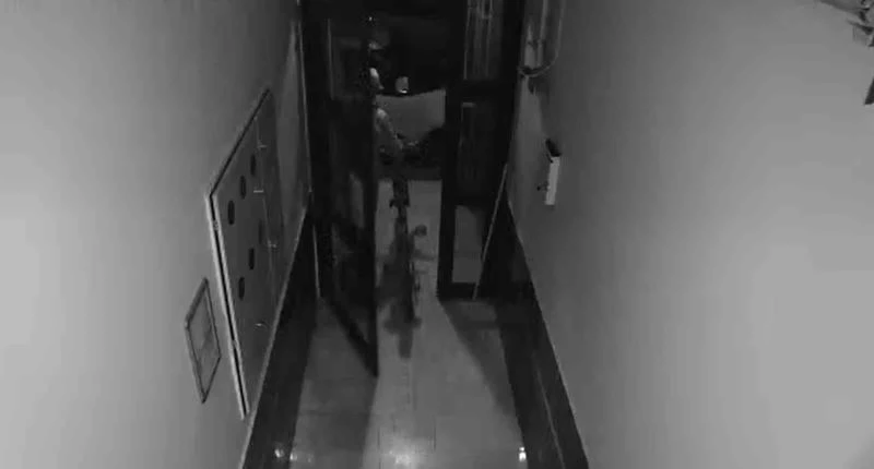 Eskişehir’de 12 gün arayla bir apartmanda 2 farklı hırsızlık olayı tedirgin etti
