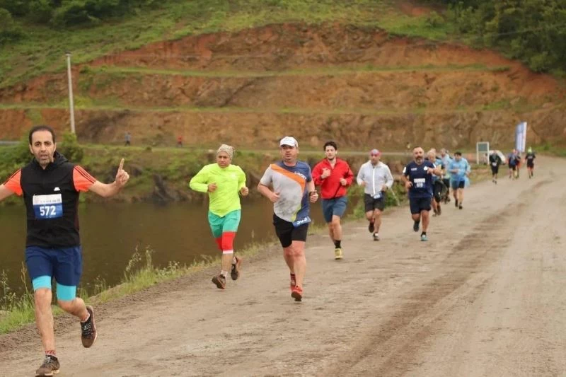 Yüzlerce sporcunun katıldığı ultra trail koşusunda ödüller sahiplerini buldu
