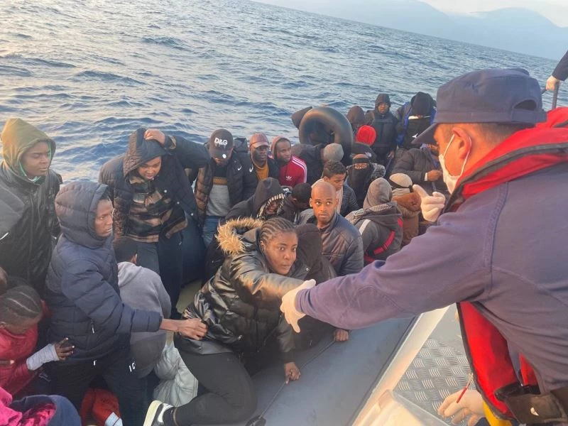 Aydın’da 46 düzensiz göçmen kurtarıldı
