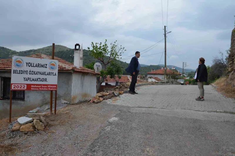 Gömeç’te parke taş çalışmaları devam ediyor
