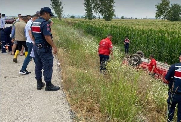 Osmaniye Yolunda Direksiyon Hakimiyeti Kaybeden Araç Takla Attı 