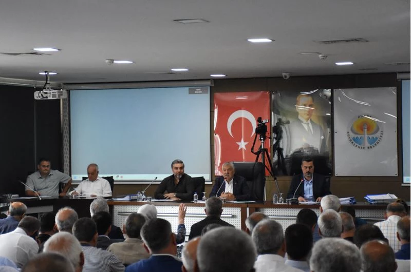 Adana Büyükşehir Belediyesi haziran ayı meclis toplantısı üçüncü oturumu yapıldı