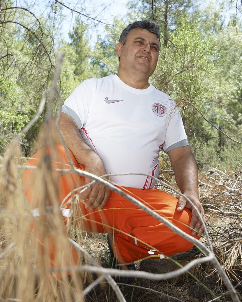 Antalyaspor, ilk formasını orman yangınları ve işçilerine adayacak