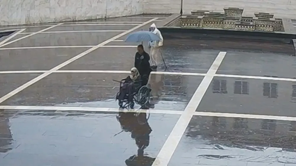 Bedensel engelli vatandaşa yardım eden polis memuruna Vali Yılmaz’dan teşekkür