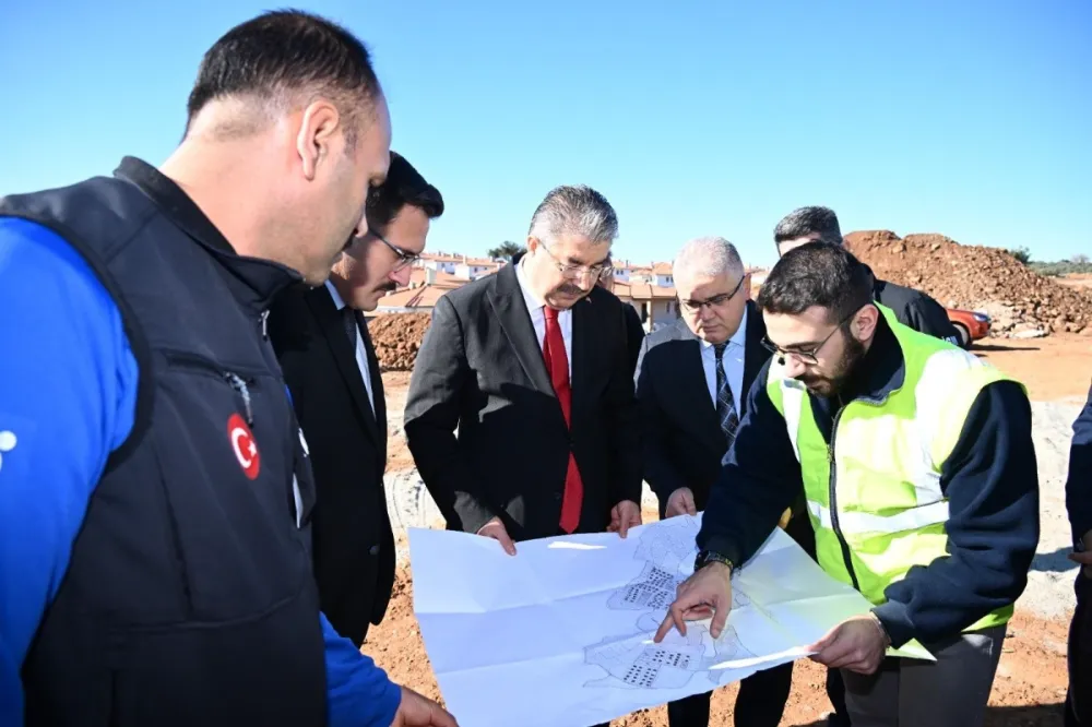 Vali Yılmaz, Düziçi’nde köy konutları inşaatını inceledi